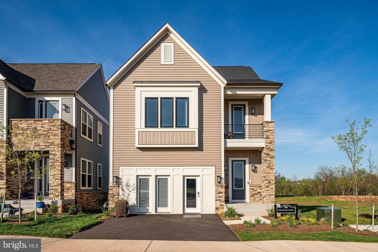Property Photo:  43120 Greeley Square  VA 20148 