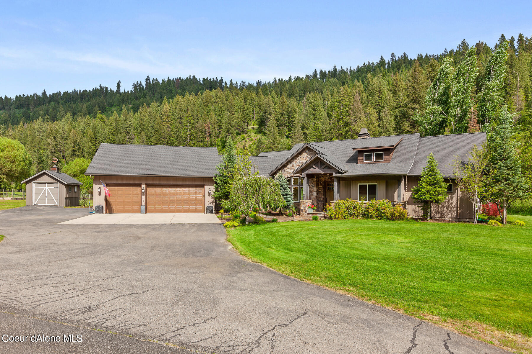 Property Photo: 1990 S Gateway Ranch Rd ID 83814