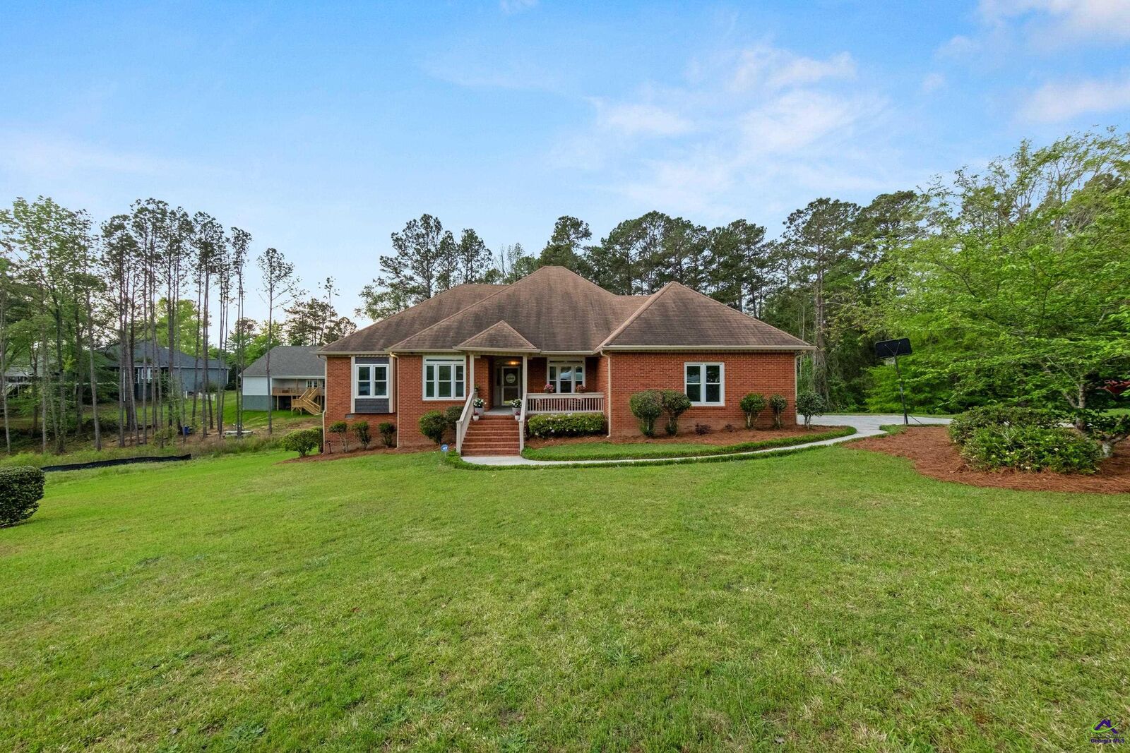 Property Photo:  204 Yorkshire Way  GA 31220 