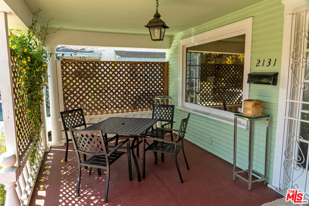 Property Photo:  2131 5th Ave  CA 90018 