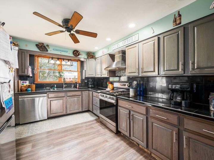 Property Photo:  1410 Stratford Road  OH 43015 