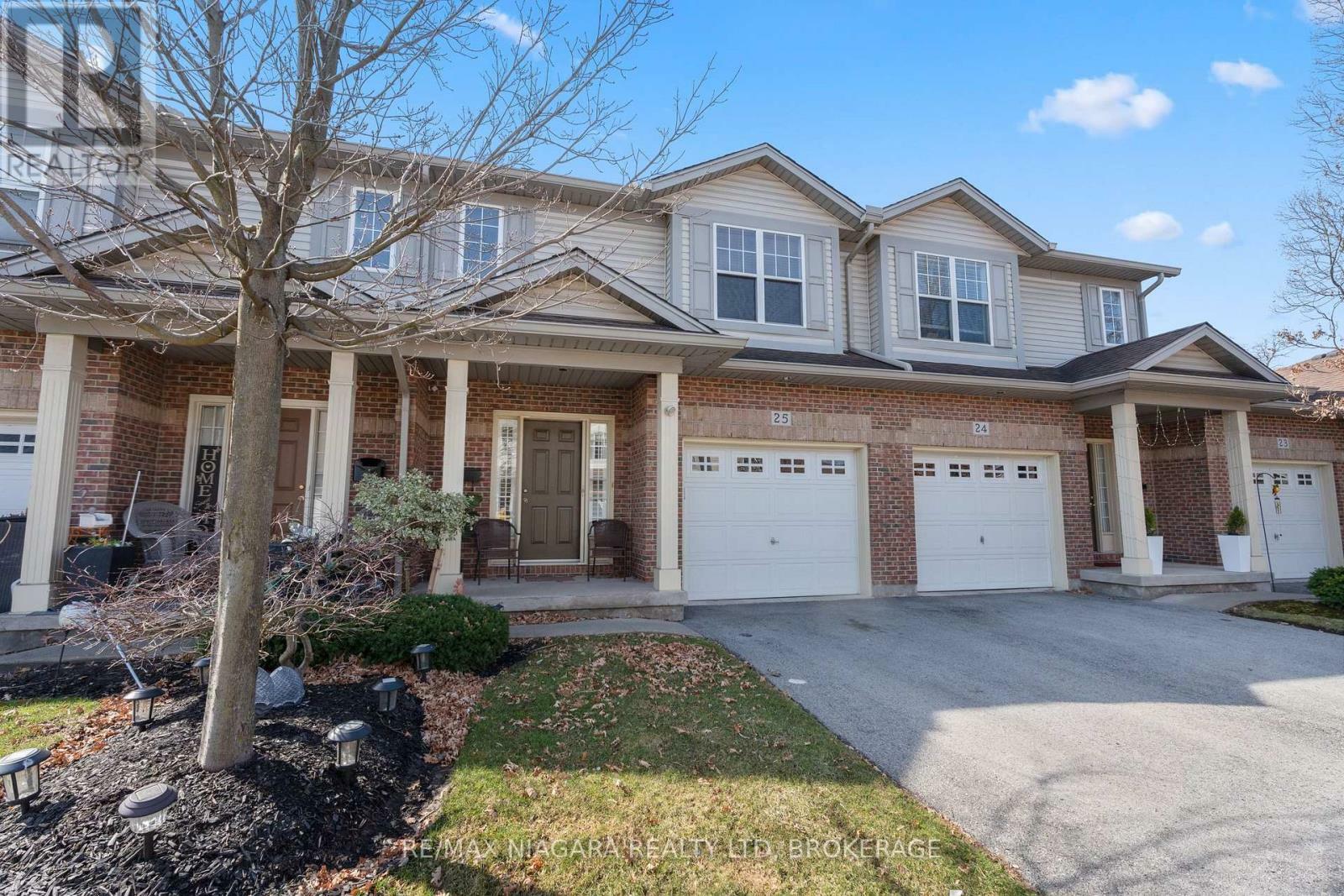 Property Photo: 5595 Drummond Road 25 ON L2G 4L2