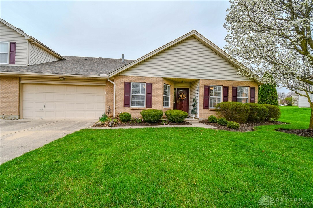 Property Photo: 4065 Twin Lakes Circle OH 45315