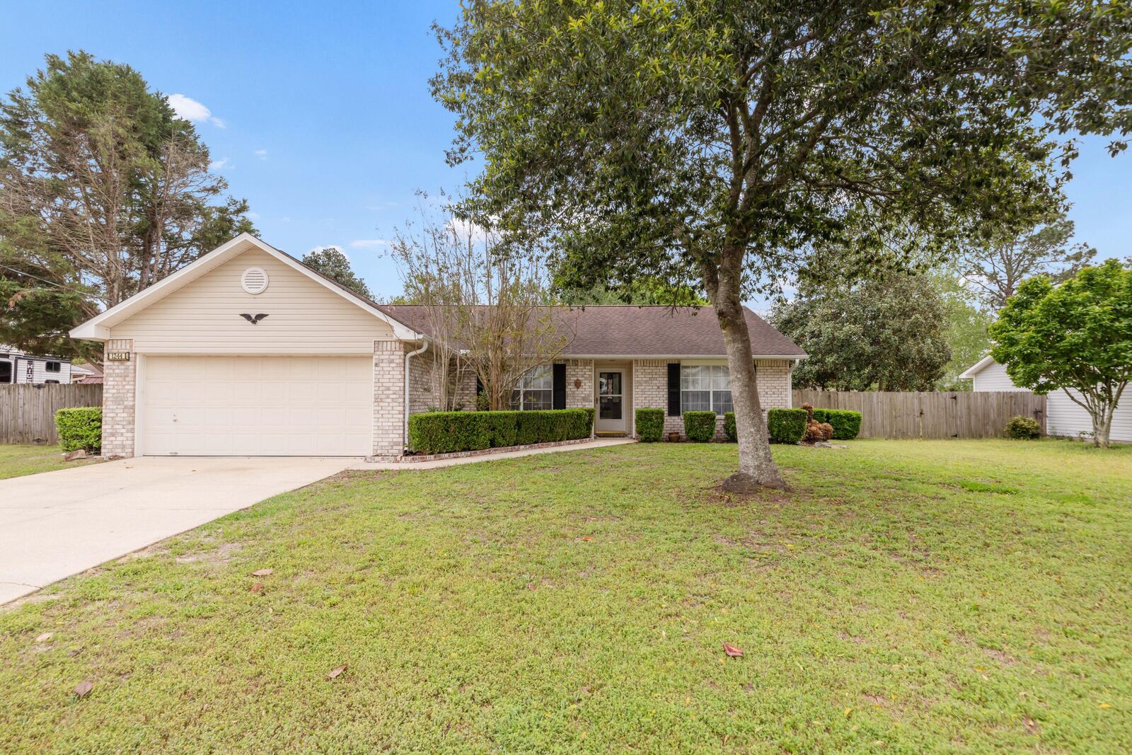Property Photo:  1244 Jefferyscot Drive  FL 32536 