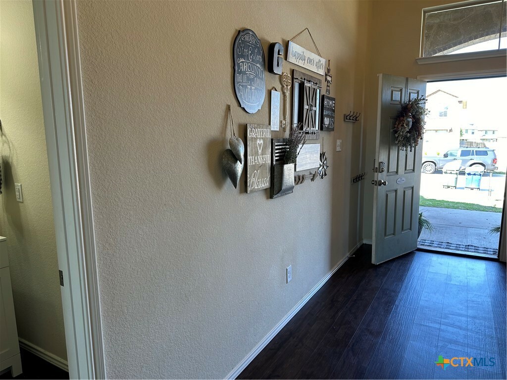 Property Photo: 2012 Wood Duck Court TX 76522