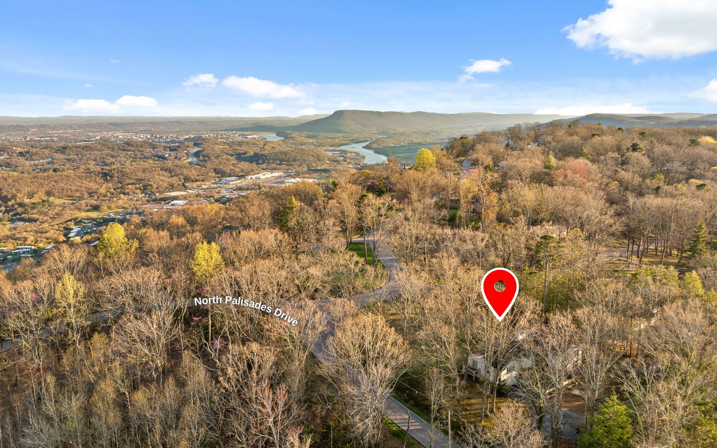 Property Photo: 341 N Palisades Drive TN 37377