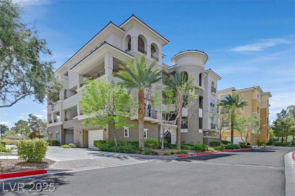Property Photo: 9213 Las Manaitas Avenue 401 NV 89144