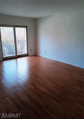 Property Photo: 550 Cross St 3B NJ 07029