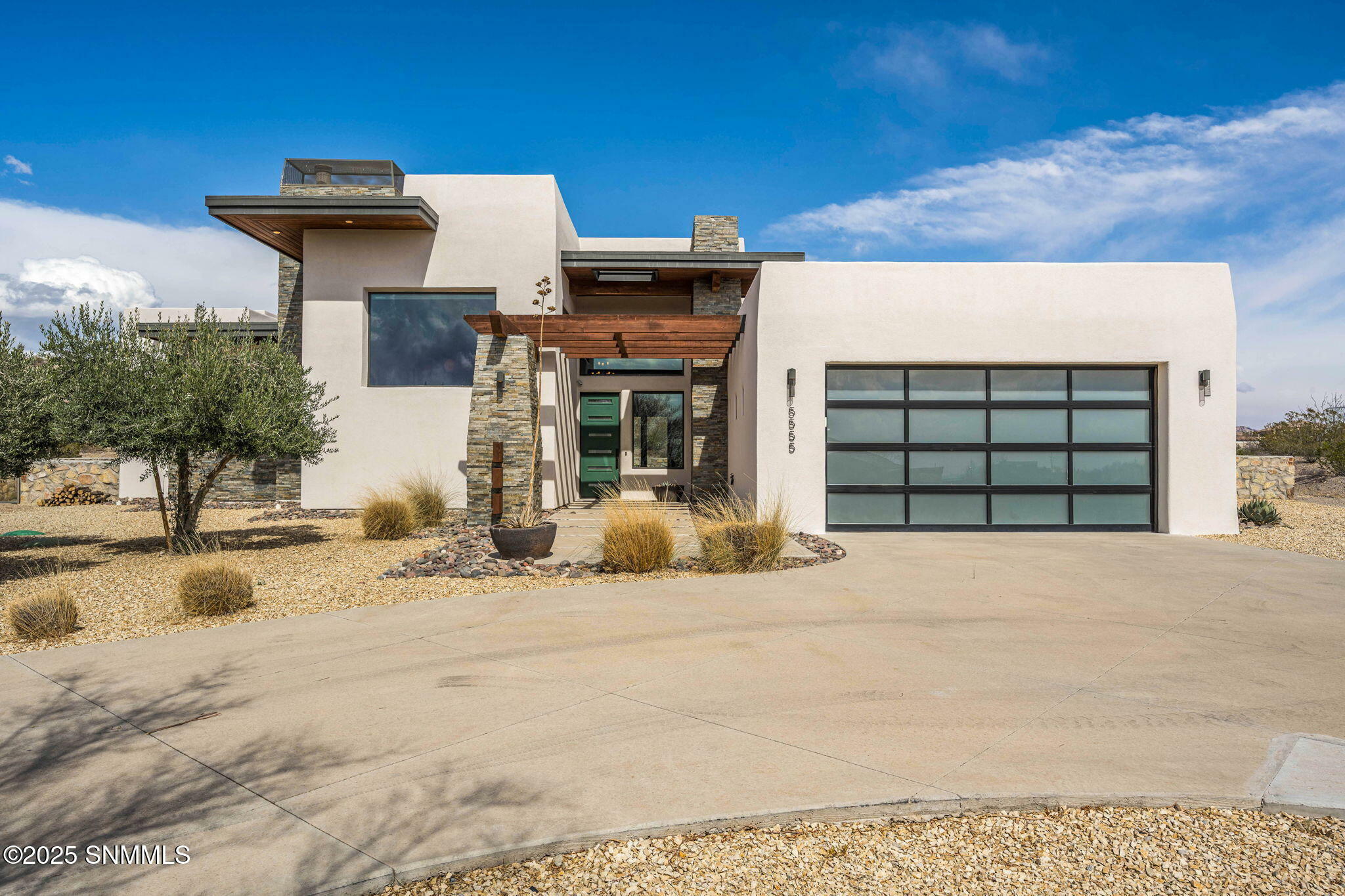 Property Photo: 5555 Via Segura NM 88011