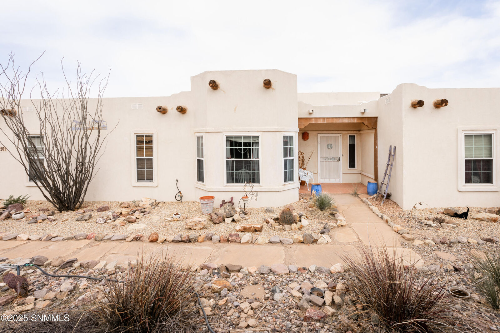 Property Photo:  2201 Rincon De Amigos  NM 88012 