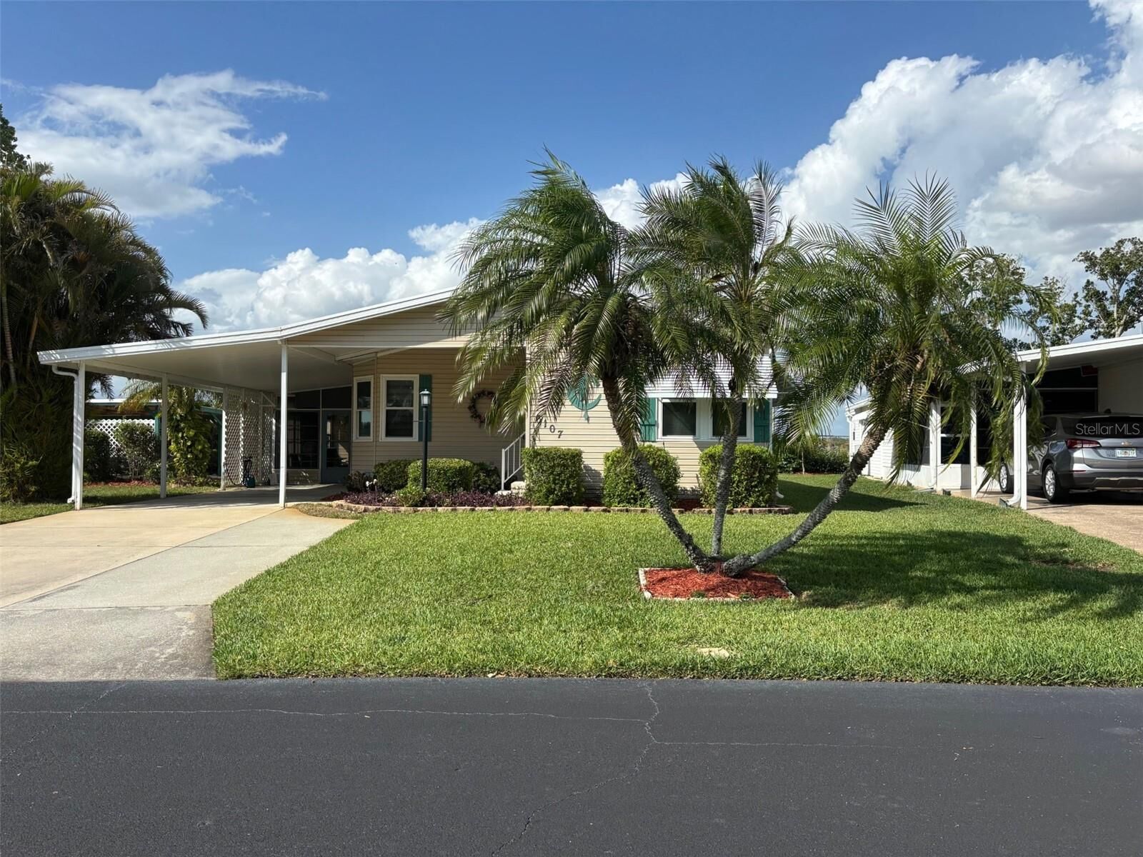 Property Photo:  6107 Grand Oaks Drive SE  FL 33884 