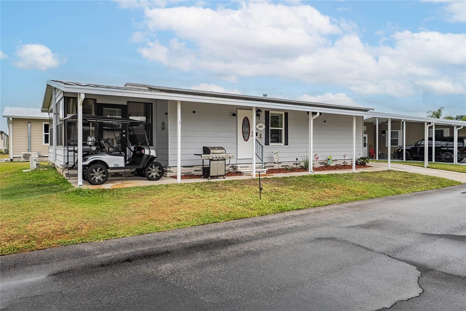 Property Photo:  2055 S Floral Ave 269  FL 33830 