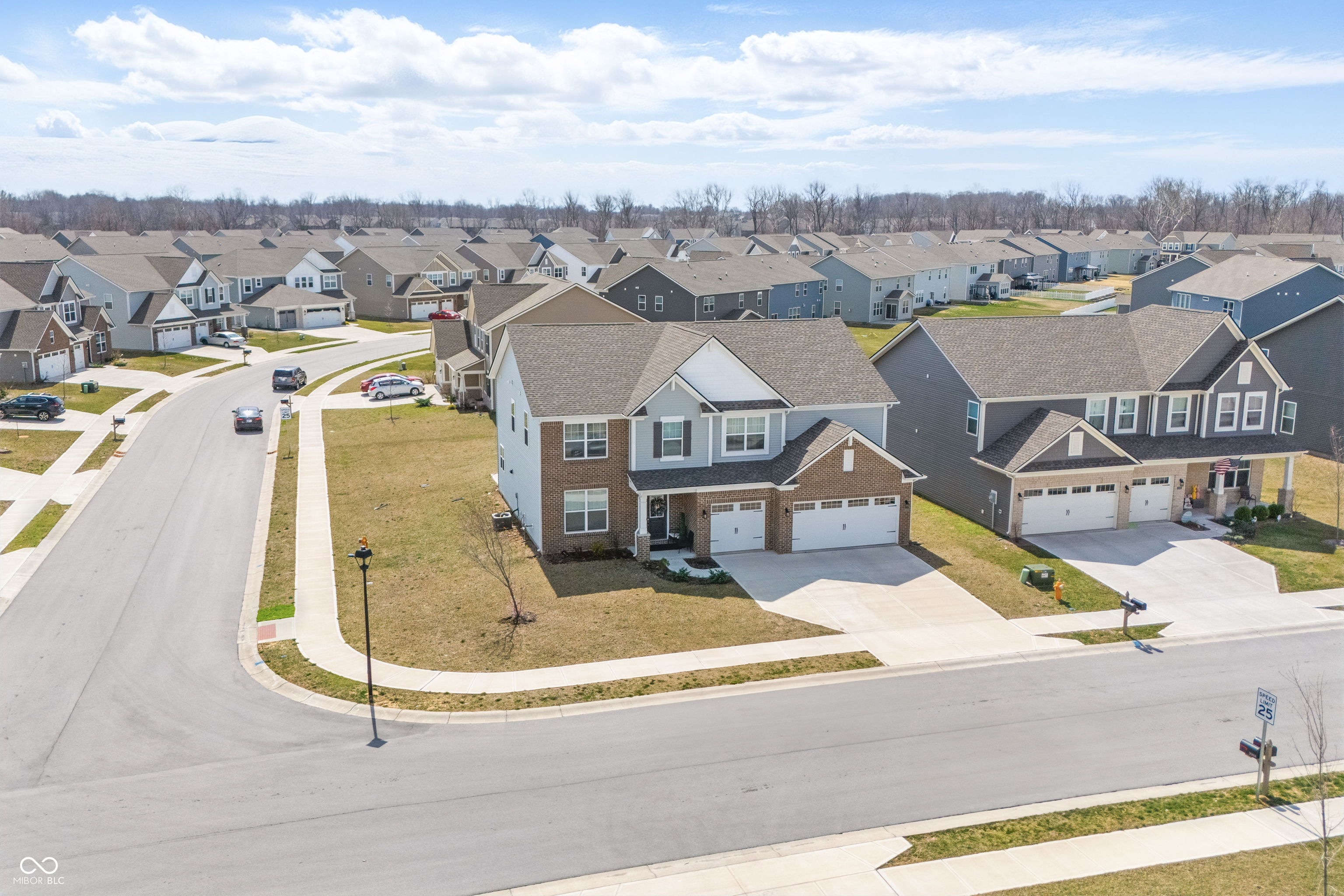 Property Photo: 3999 Kensington Drive IN 46122
