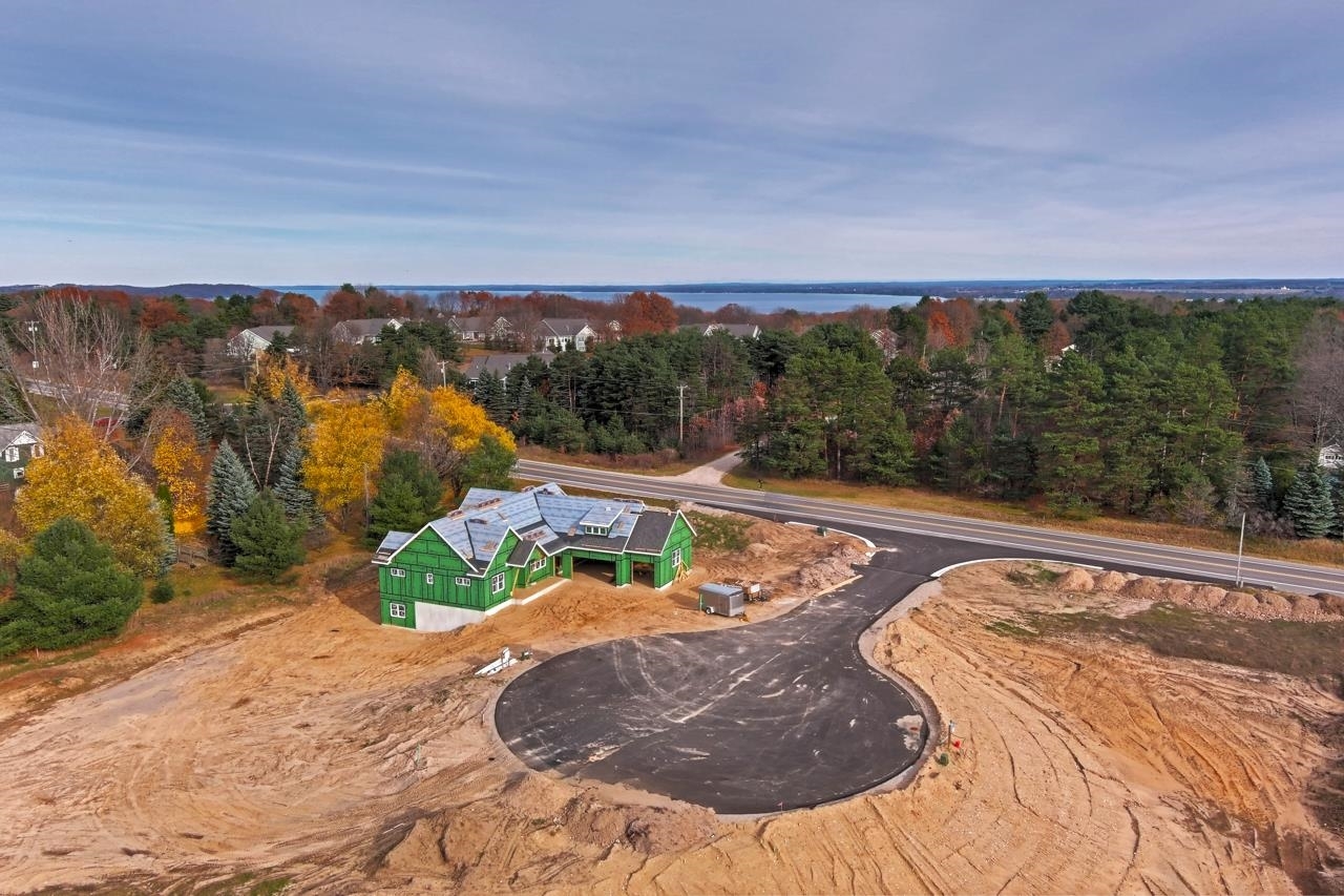 Property Photo:  35 Jojack Run  MI 49686 