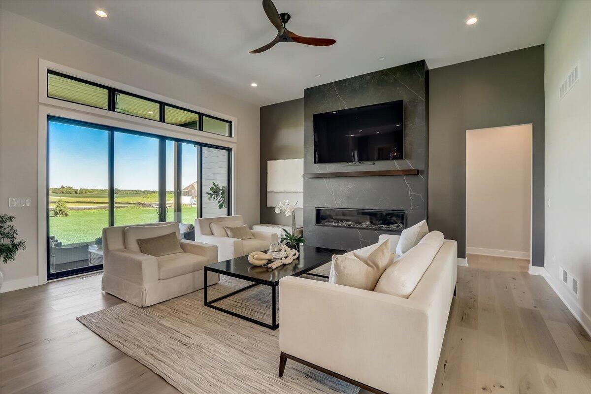 Property Photo: 12345 N East Shoreland Dr WI 53092