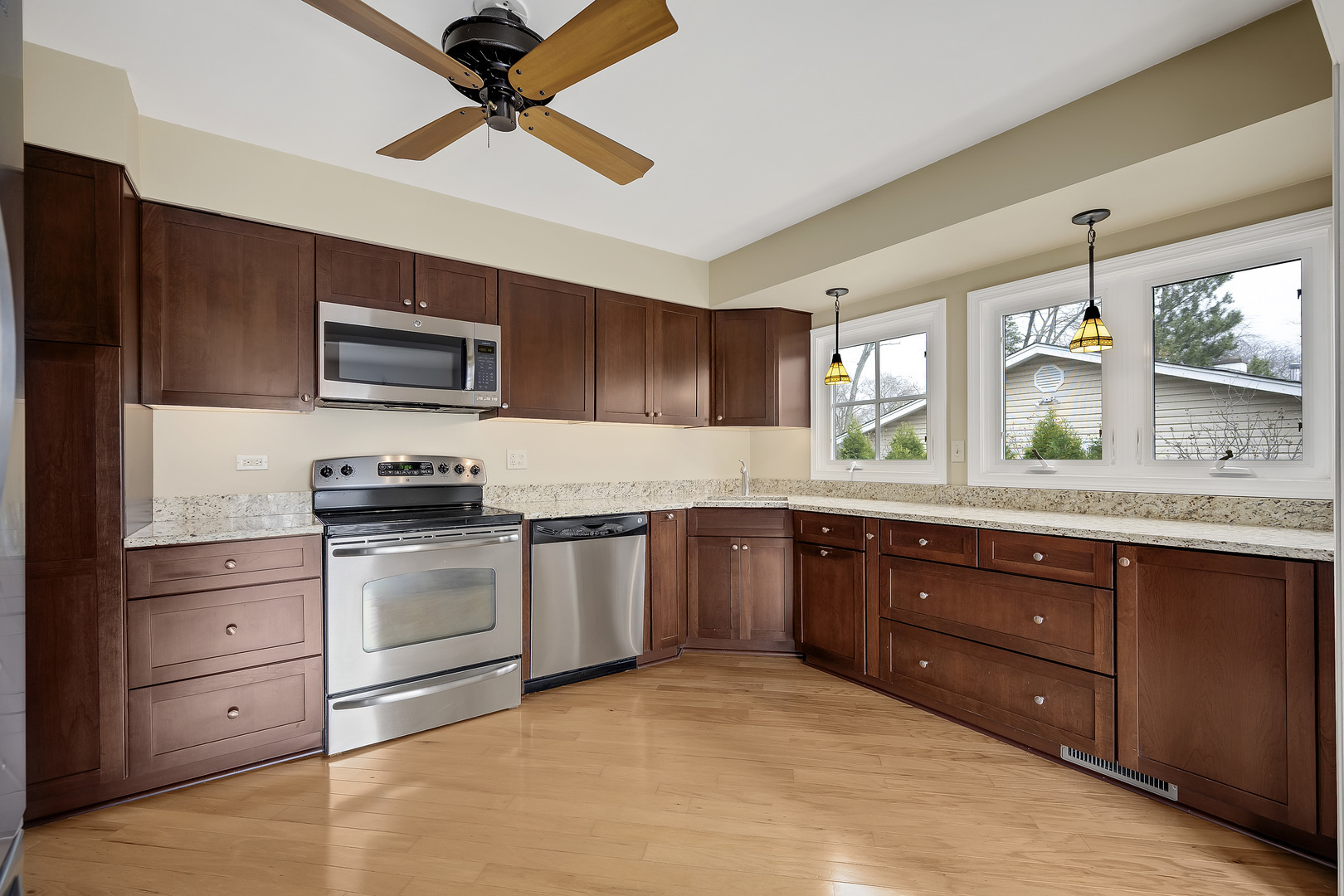 Property Photo:  2719 Kincaid Drive  IL 60517 