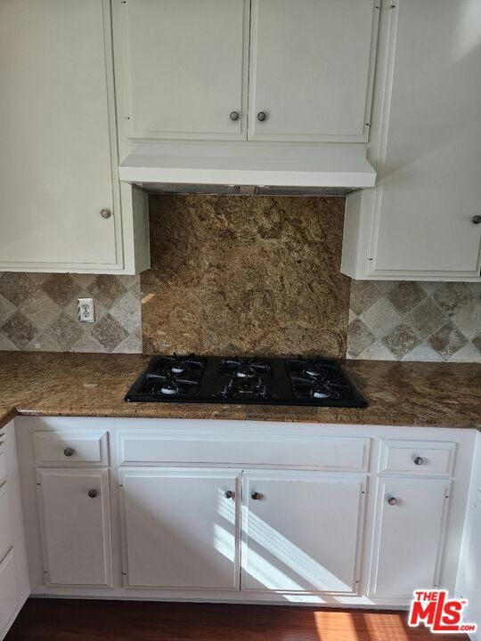 Property Photo: 6740 Springpark Avenue 210 CA 90056