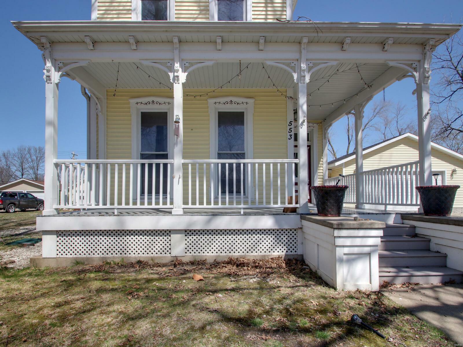 Property Photo: 533 W Commercial Street MO 63445