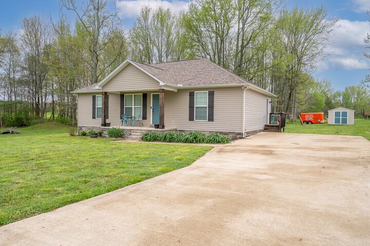 874 Prosser Rd  Leoma TN 38468 photo