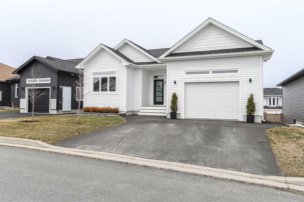 Property Photo: 43 Frampton Avenue NE A1A 0R8