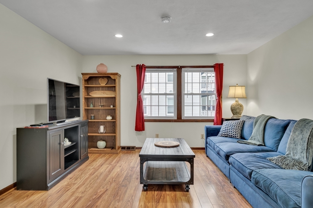 Property Photo: 7 Montvale Street 1 MA 02131