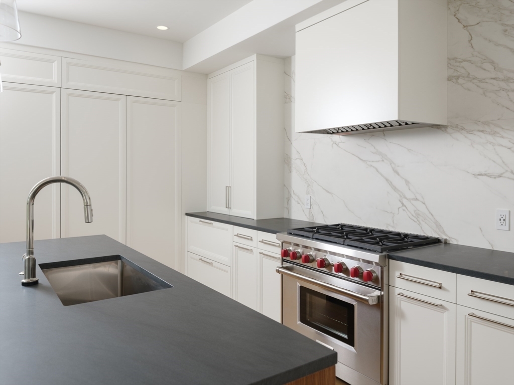 Property Photo:  100 Linden Street 303  MA 02482 