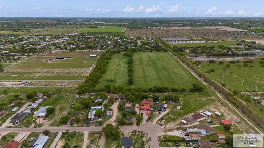 Property Photo:  301 El Dora Rd  TX 78537 
