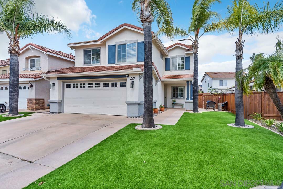 Property Photo: 224 Parkside Place CA 92071