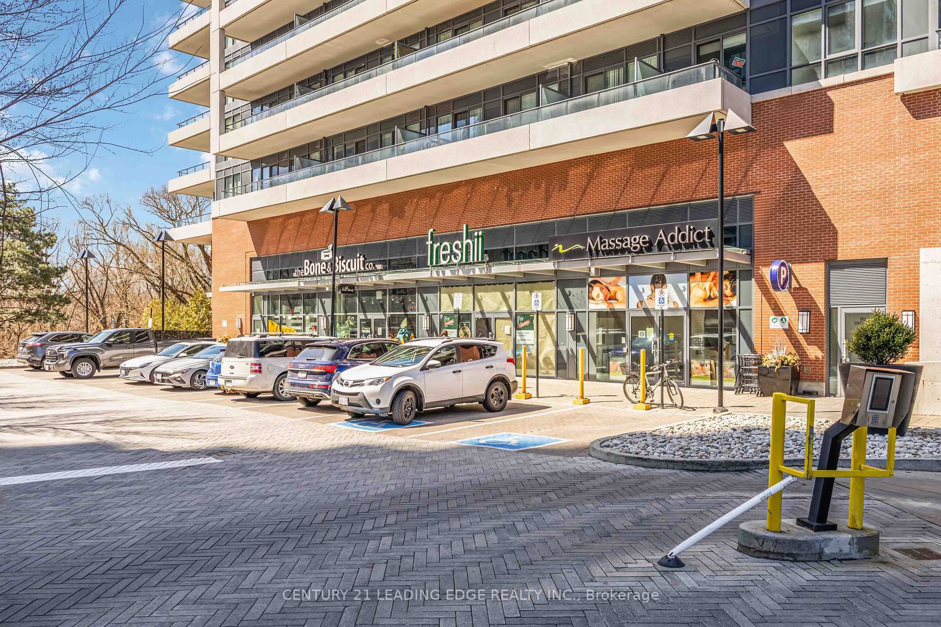 Property Photo: 10 Park Lawn Road 621 ON M8V 0H9
