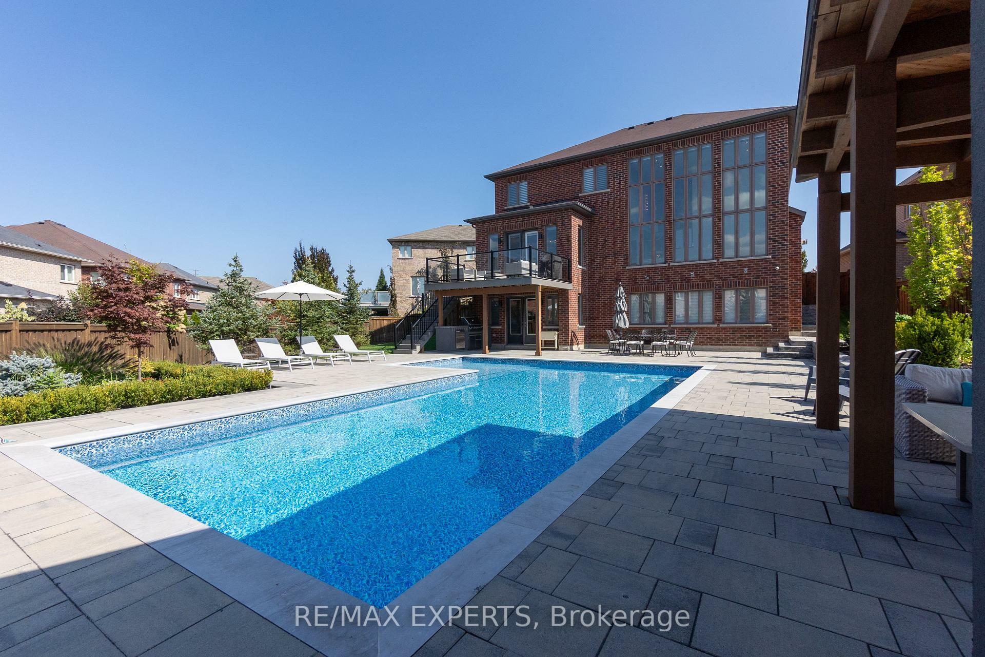 Property Photo: 30 Ciro Barillari Court ON L4H 0Y9