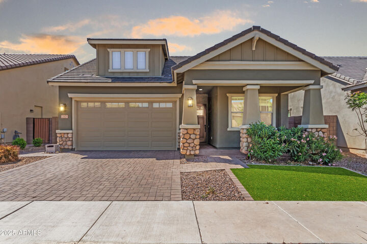 Property Photo:  23105 E Carriage Way  AZ 85142 