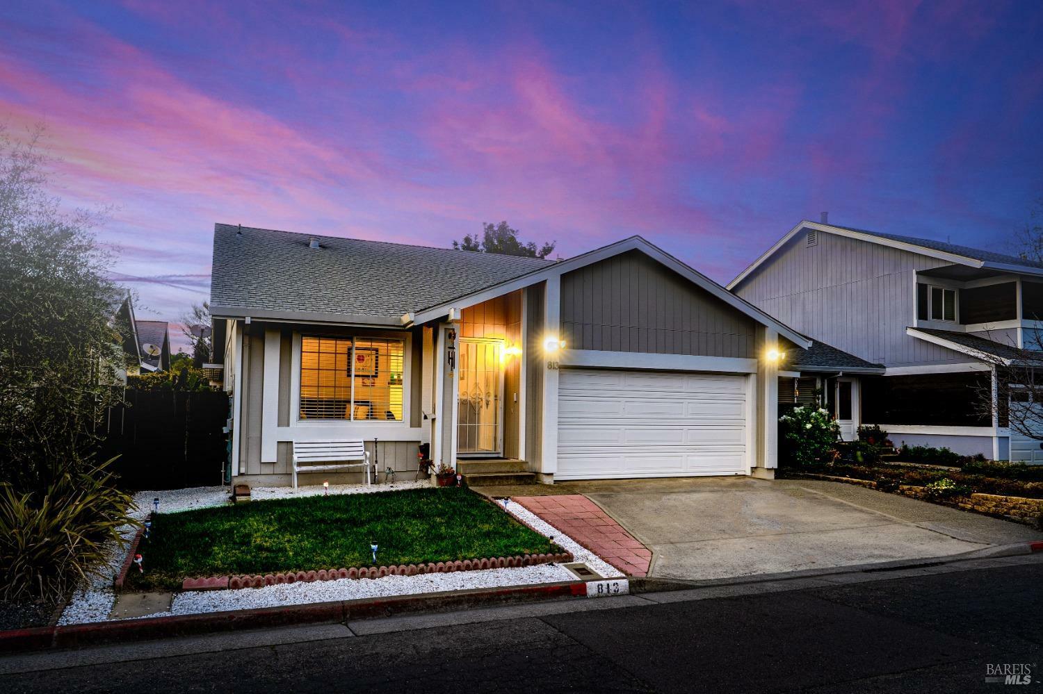 813 Sparrow Court  Healdsburg CA 95448 photo