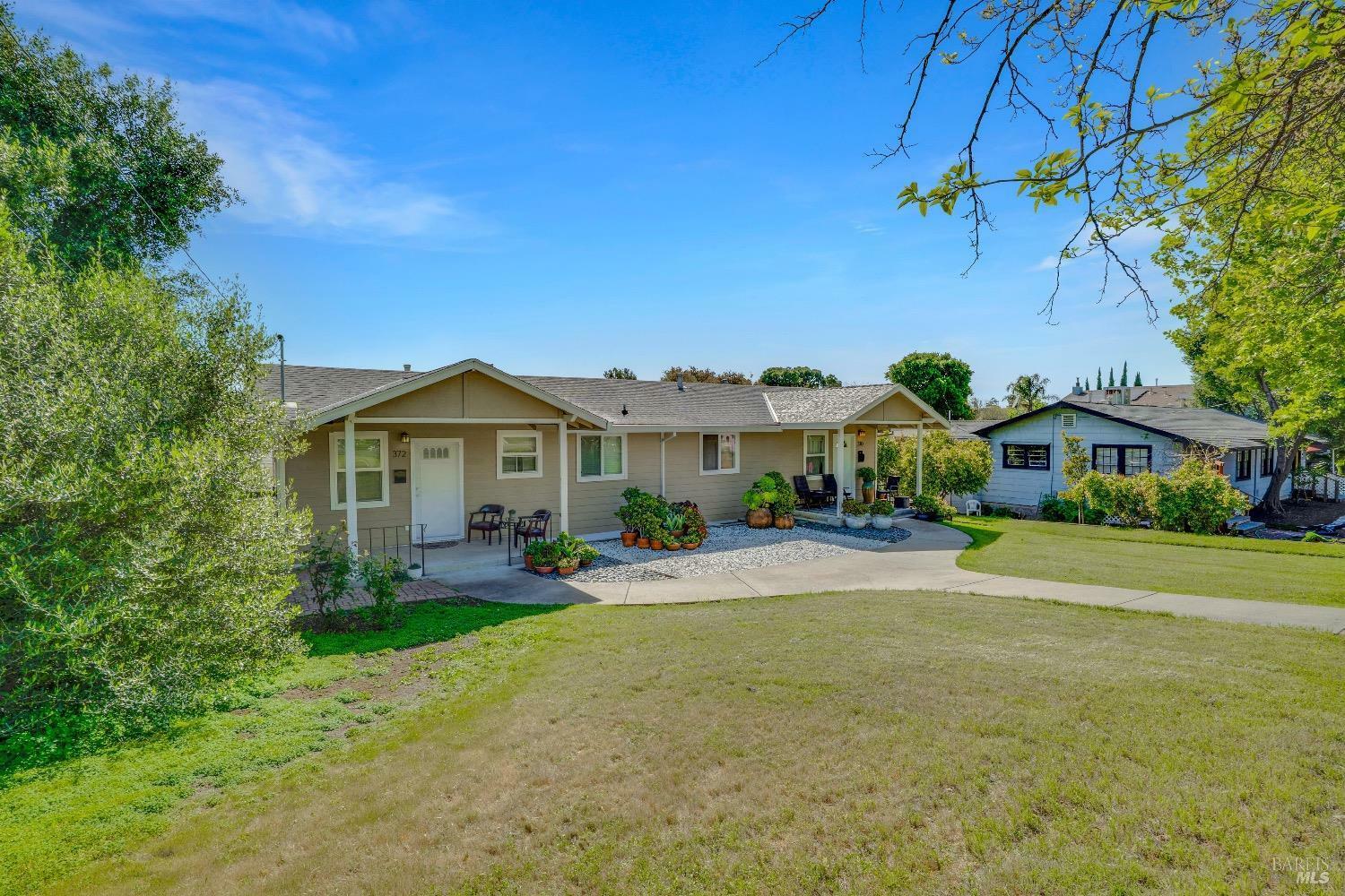 Property Photo: 370 E N Street CA 94510
