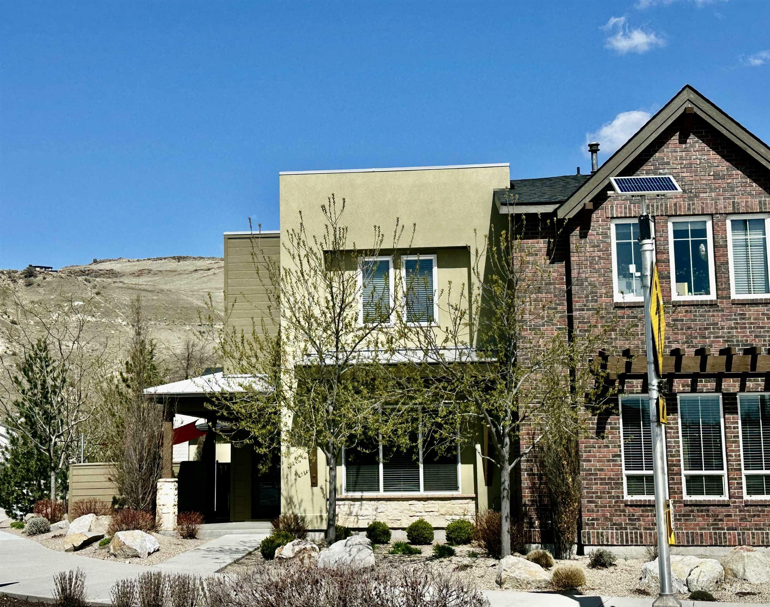 Property Photo: 3602 E Parkcenter Blvd ID 83716