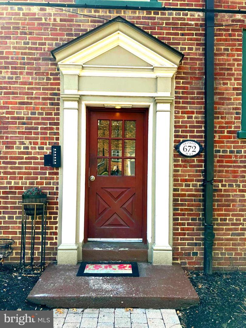 Property Photo: 672 Franklin Place B PA 19123