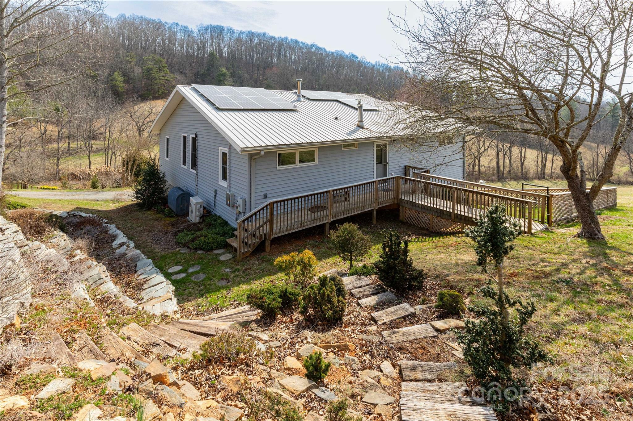 Property Photo: 1510 Graham Road NC 28753