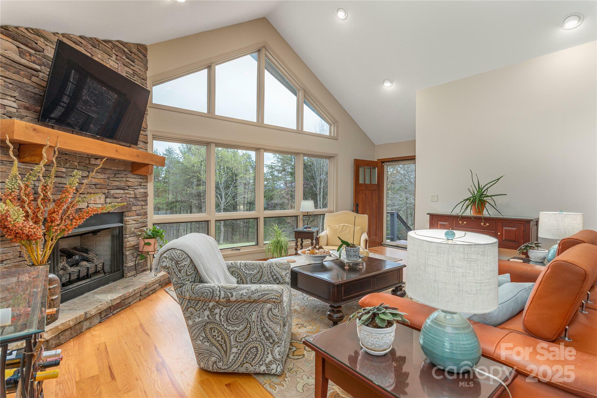 Property Photo: 718 Lower Flat Creek Road NC 28701