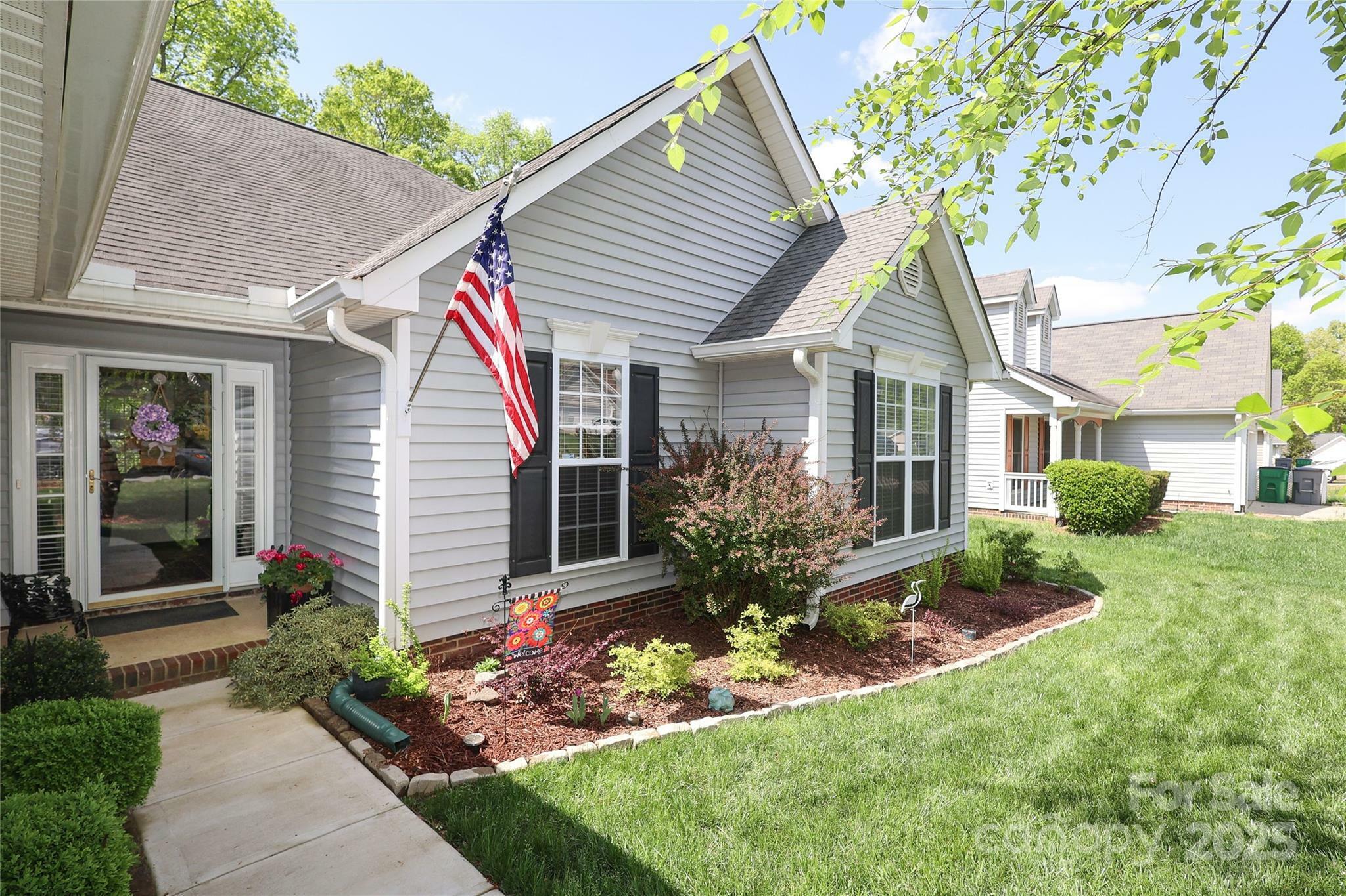 Property Photo: 7515 Shadowstone Drive NC 28270