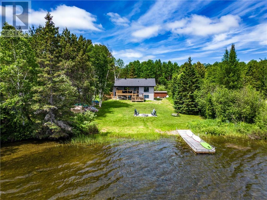 Photo de la propriété: 8377 Tilton Lake Road ON P3G 1L7