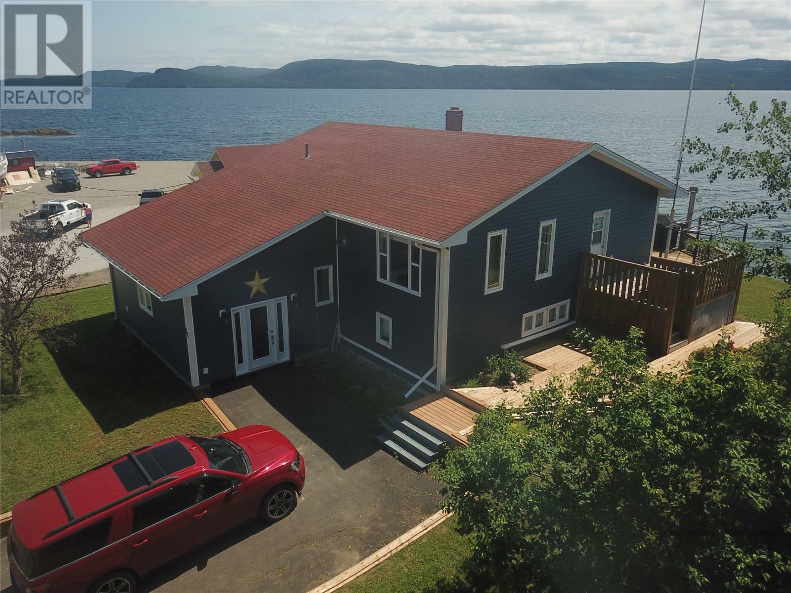 31 Poplar Street  Springdale NL A0J 1T0 photo