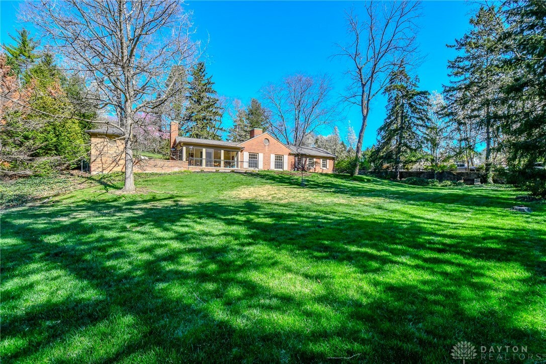 Property Photo: 901 Runnymede Road OH 45419