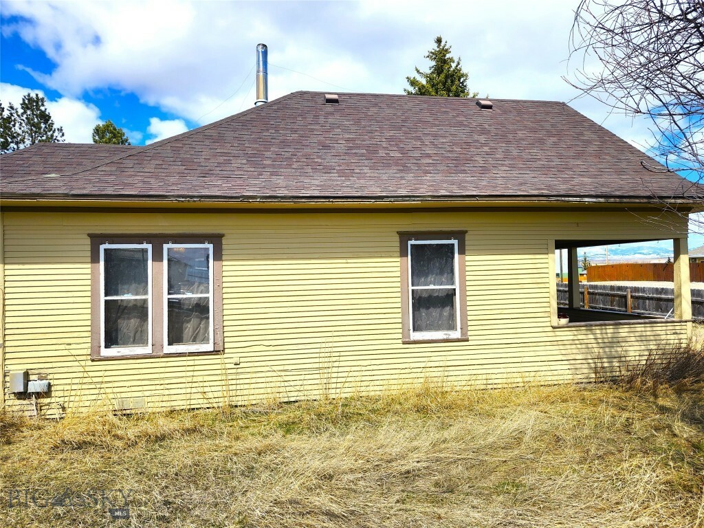 Property Photo: 208 Hannaford S MT 59086