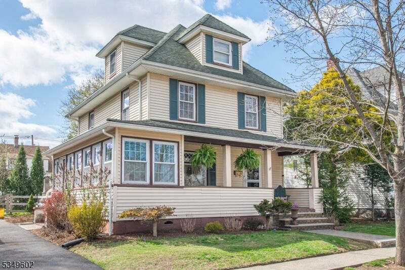 Property Photo:  31 Maple St  NJ 07446 