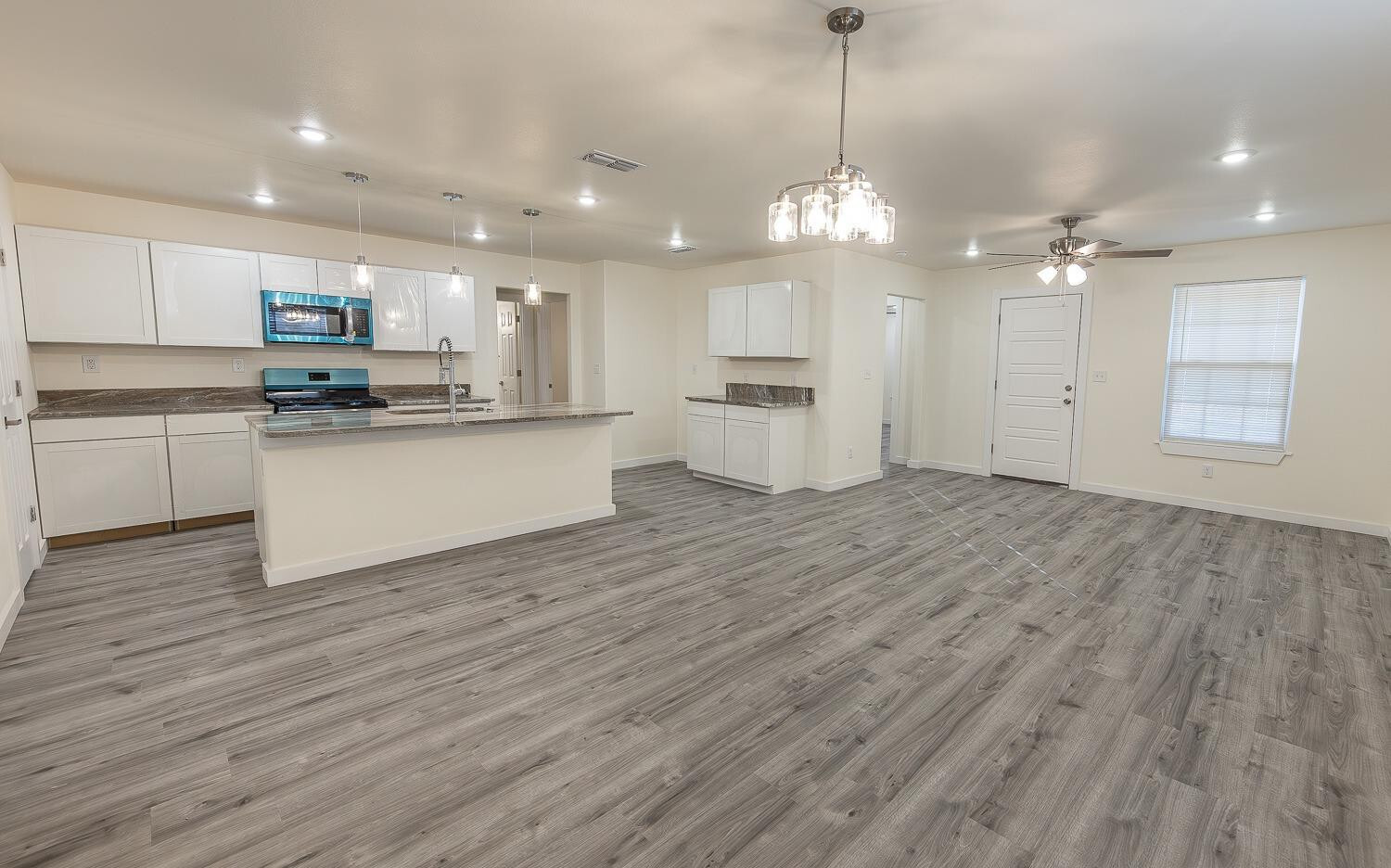 Property Photo: 110 79th Street TX 79404