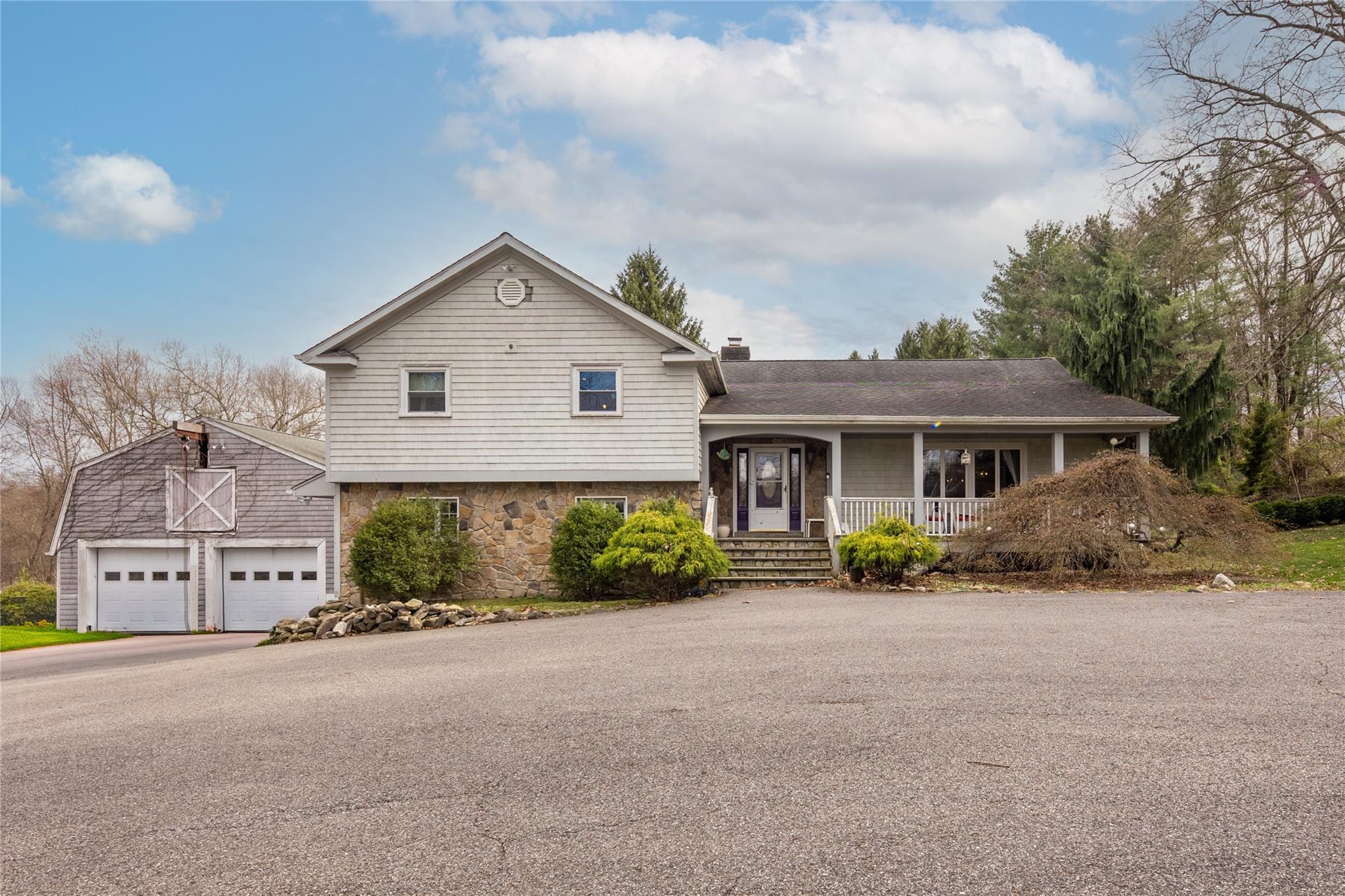 14 Hilltop Road  Katonah NY 10536 photo