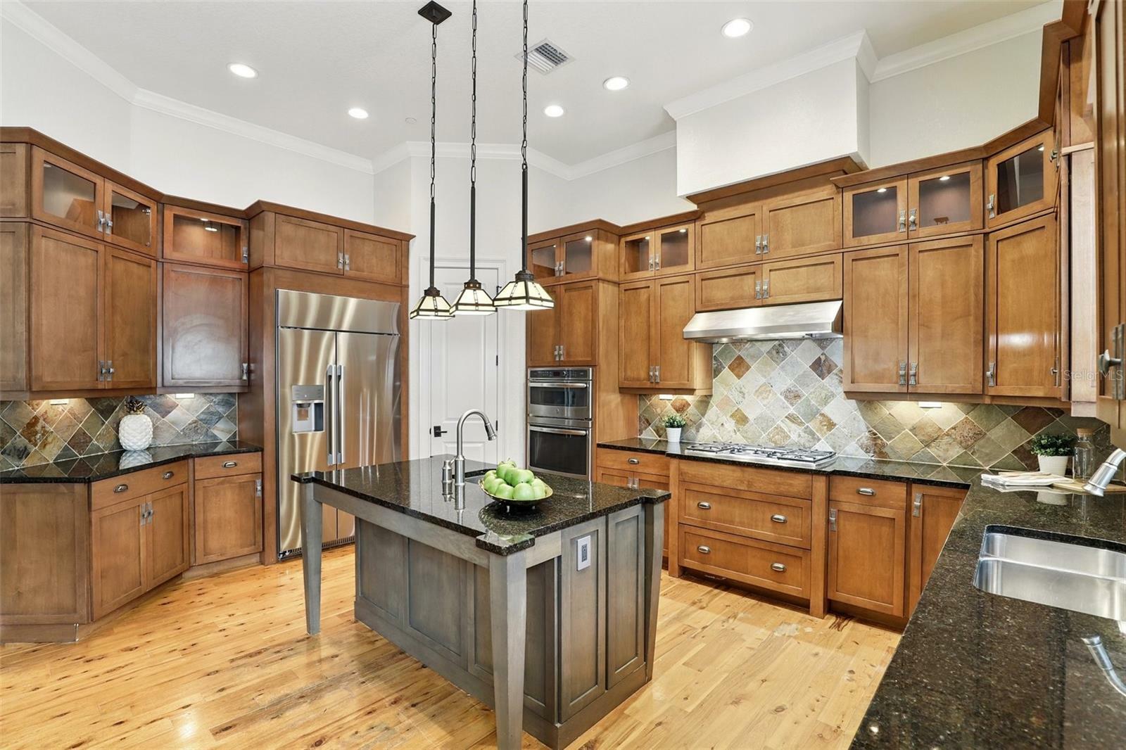 Property Photo: 452 Raccoon Street FL 32746
