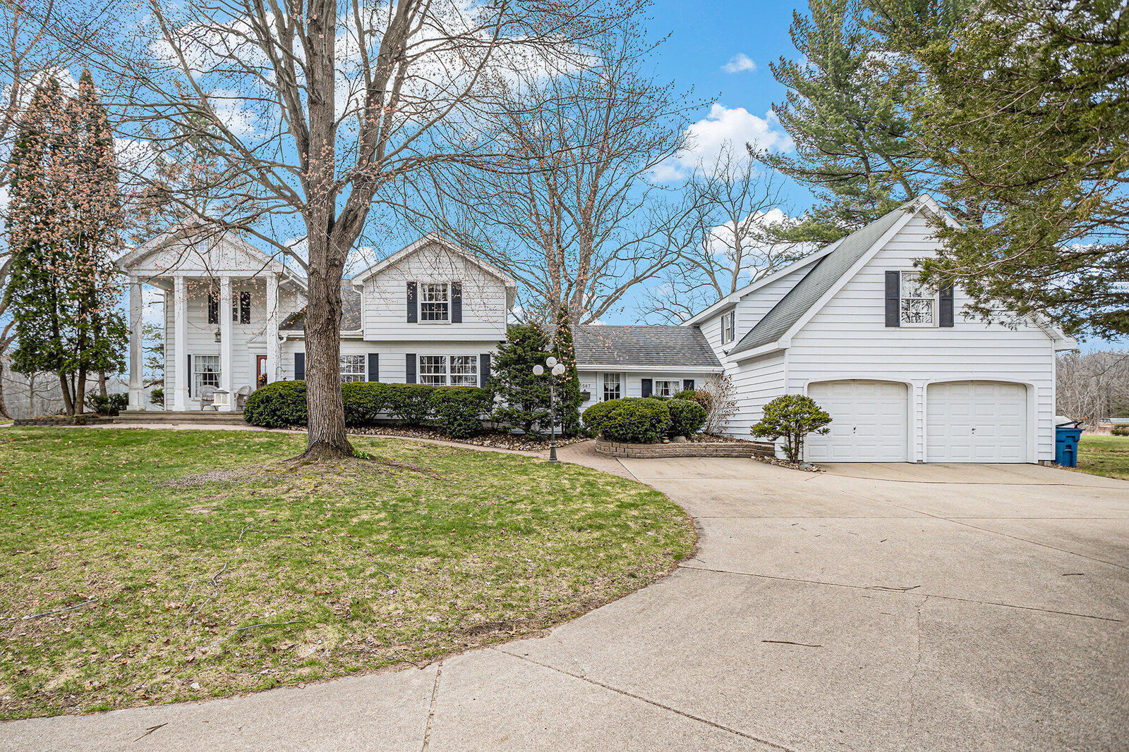 Property Photo:  3567 M Drive S  MI 49011 