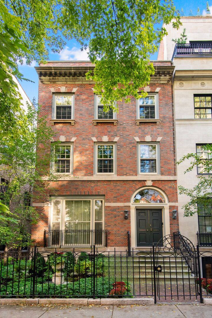 1425 N State Parkway  Chicago IL 60610 photo