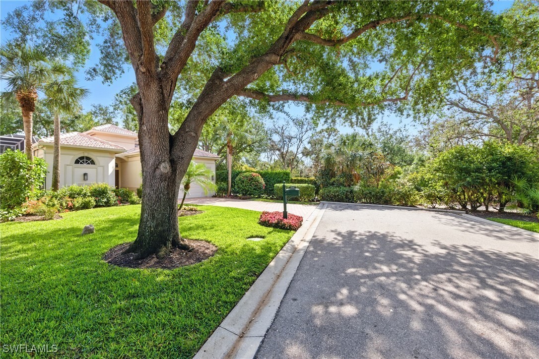 Property Photo: 27549 Riverbank Drive FL 34134