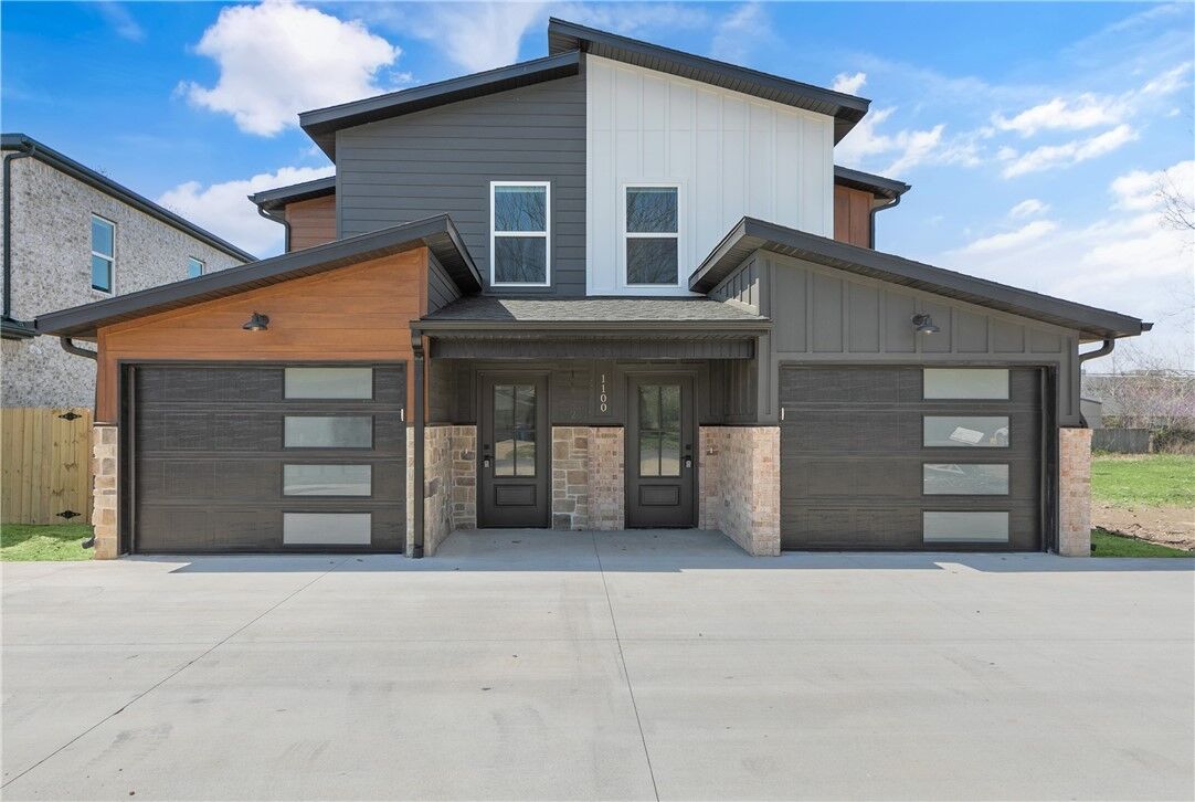 Property Photo: 1100 Lockheed Street AR 72712